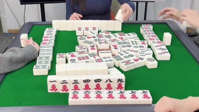 LOL全球总决赛直播间怎么找？观赛入口与BP分析功能详解